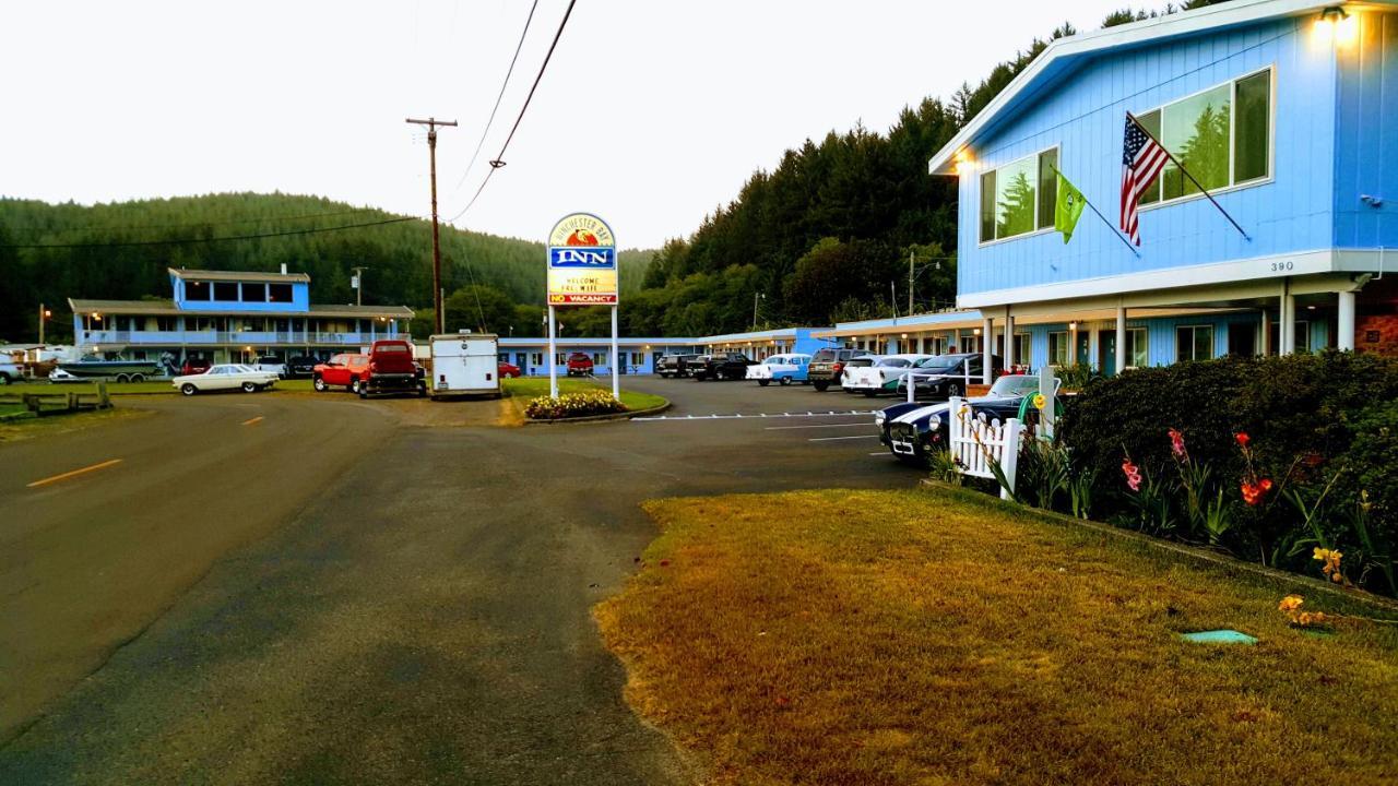 Winchester Bay Inn Reedsport Bagian luar foto
