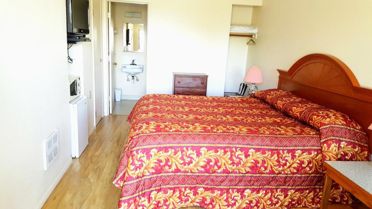 Winchester Bay Inn Reedsport Bagian luar foto
