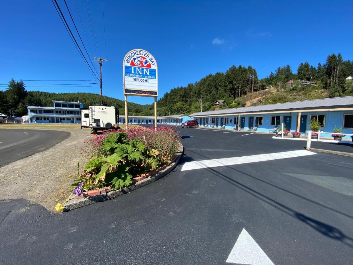 Winchester Bay Inn Reedsport Bagian luar foto