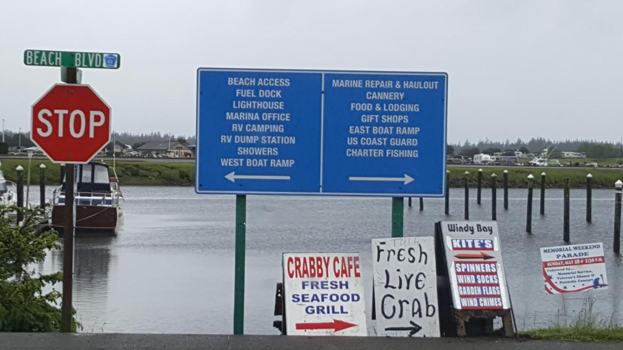 Winchester Bay Inn Reedsport Ruang foto